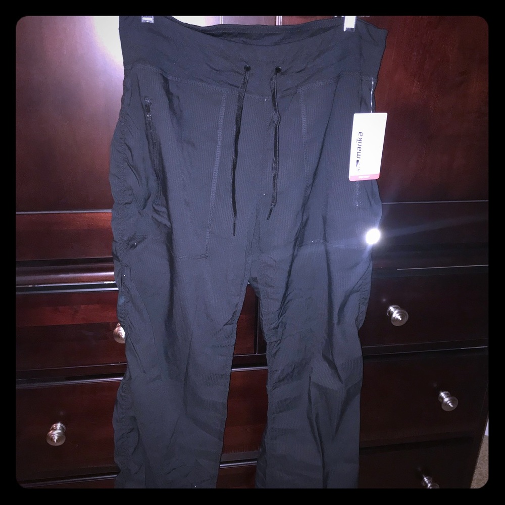 BNWT Marika Go Dry Jogger Pant